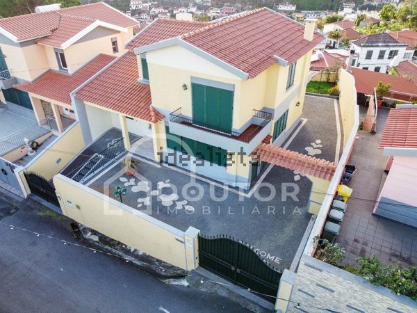 3-bedroom freehold villa in Funchal — photo 5 of 5
