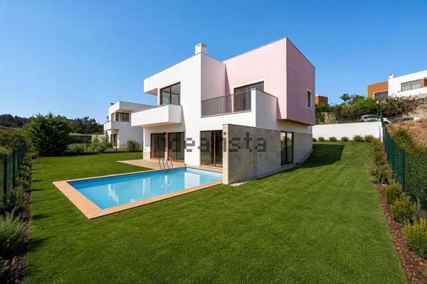 3-bedroom freehold villa in Óbidos — photo 2 of 5