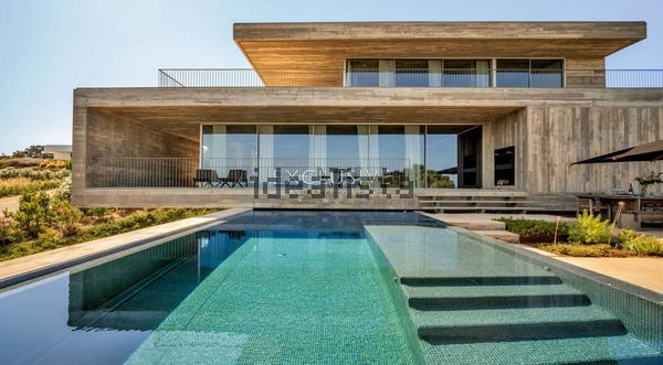 5-bedroom freehold villa in Lagos — photo 2 of 5