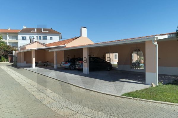 4-bedroom freehold villa in Cascais/Estoril — photo 4 of 5
