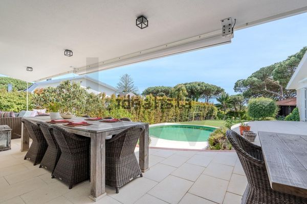 4-bedroom freehold villa in Cascais/Estoril — photo 5 of 5