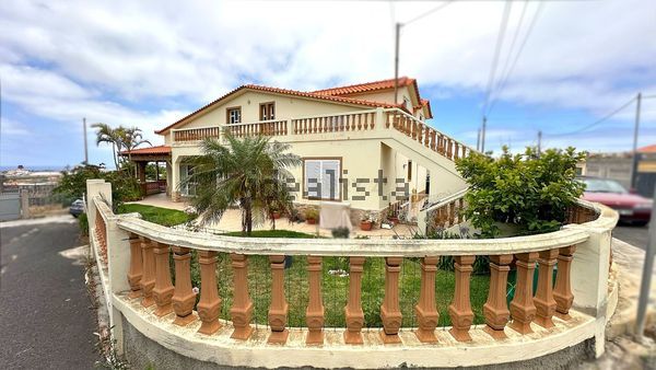 Detached house in Porto Santo — image 3