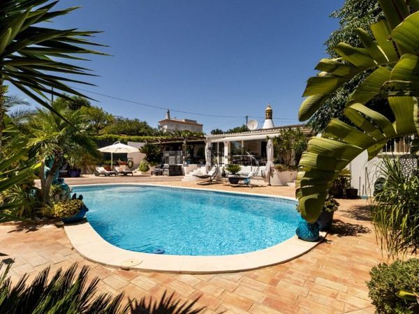 2-bedroom freehold villa in Loulé/Vilamoura — photo 2 of 5