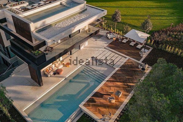 4-bedroom freehold villa in Loulé/Vilamoura — photo 2 of 5