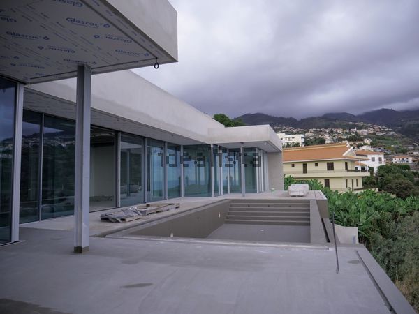 3-bedroom freehold villa in Calheta — photo 4 of 5