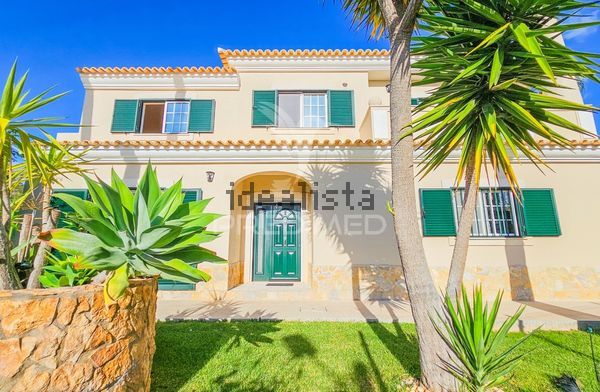 5-bedroom freehold villa in Faro — photo 4 of 5