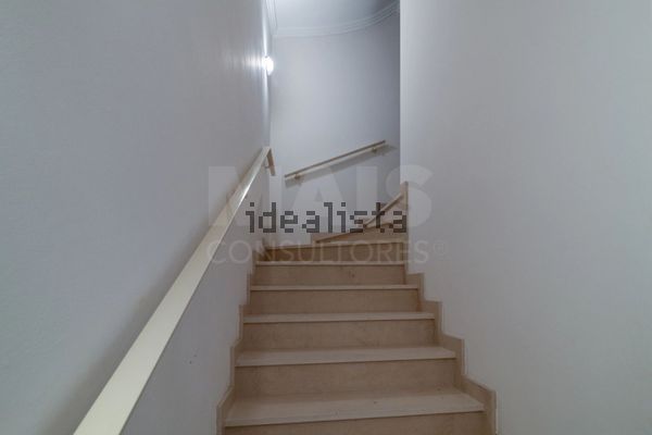 3-bedroom freehold villa in Sintra/Colares — photo 4 of 5