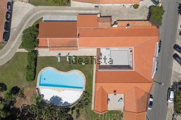 4-bedroom freehold villa in Cascais/Estoril — photo 3 of 5