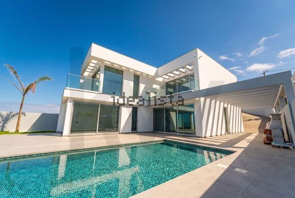 3-bedroom freehold villa in Ponta do Sol — photo 5 of 5