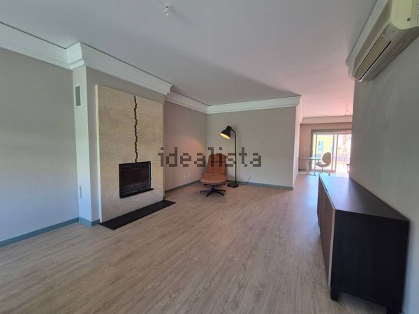 4-bedroom freehold villa in Cascais/Estoril — photo 2 of 5
