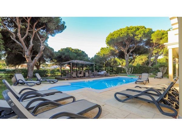 5-bedroom freehold villa in Loulé/Vilamoura — photo 4 of 5