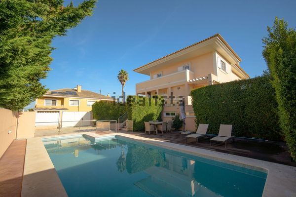 Detached house in Rua Flamingo, 160, Quinta da Bicuda, Cascais e Estoril