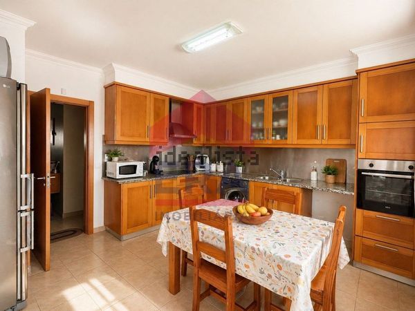 4-bedroom freehold villa in Peniche/Baleal — photo 5 of 5