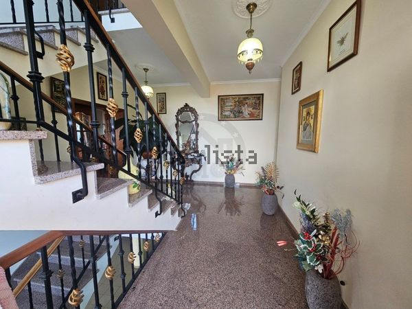 4-bedroom freehold villa in Funchal — photo 2 of 5