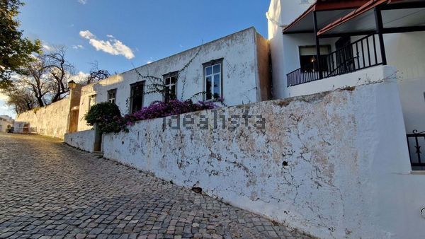 2-bedroom freehold villa in Loulé/Vilamoura — photo 3 of 5