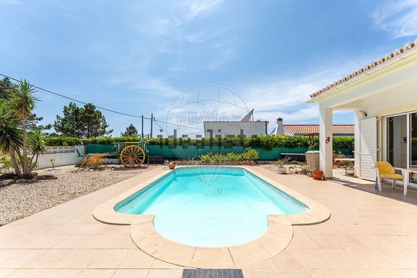 3-bedroom freehold villa in Aljezur — photo 4 of 5