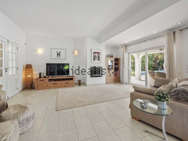 3-bedroom freehold villa in Lagoa/Carvoeiro — photo 2 of 5
