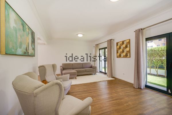 4-bedroom freehold villa in Cascais/Estoril — photo 4 of 5