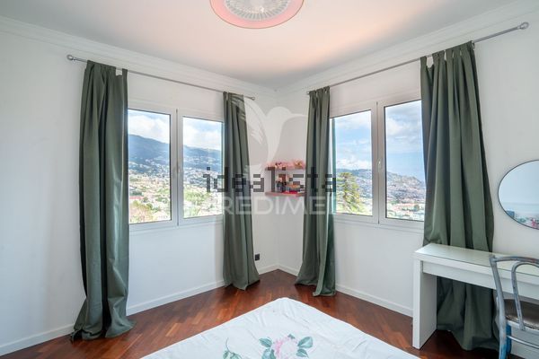 4-bedroom freehold villa in Funchal — photo 3 of 5