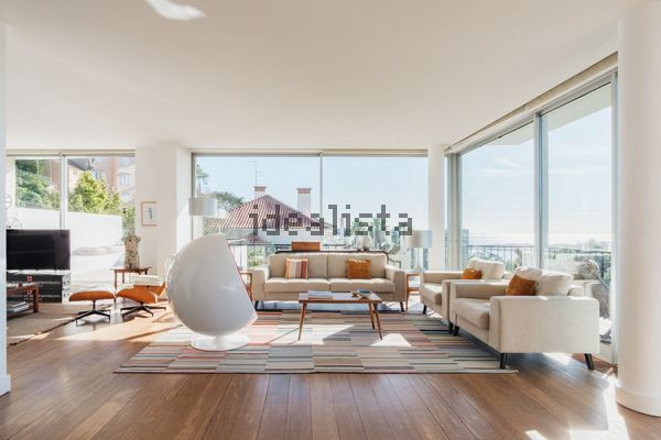 4-bedroom freehold villa in Cascais/Estoril — photo 3 of 5
