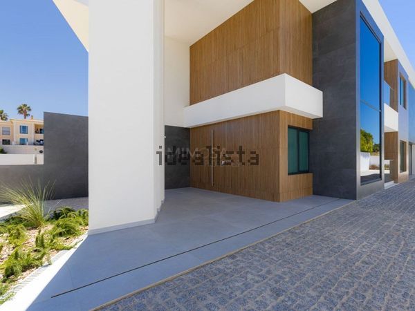 Detached house in Porto de Mós, Lagos — image 4