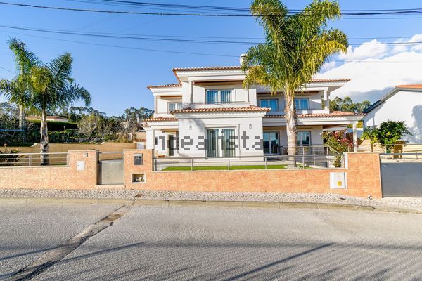 3-bedroom freehold villa in Nazaré — photo 4 of 5