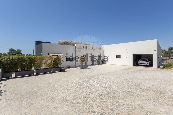 Detached house in Cerro de Cabeça de Câmara - Estação de Loulé, São Sebastião — image 4