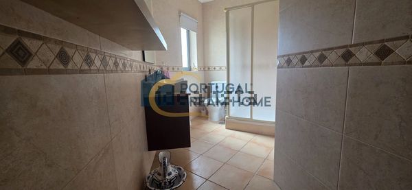 4-bedroom freehold villa in Albufeira — photo 5 of 5