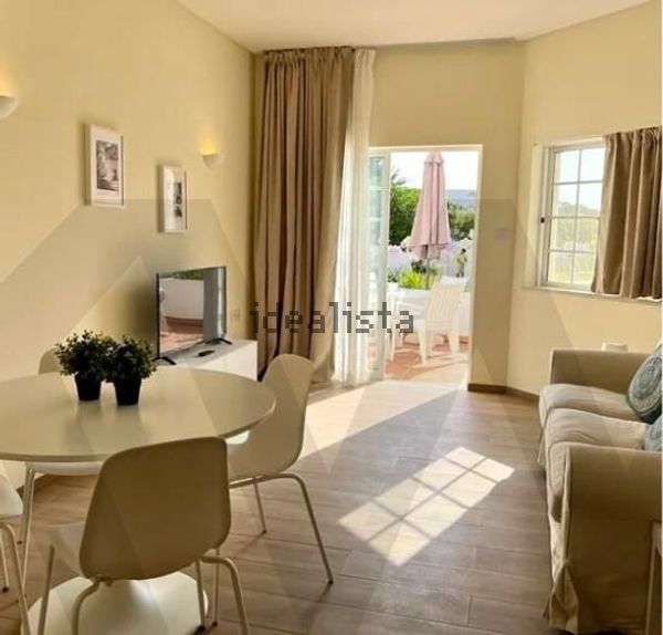 1-bedroom freehold villa in Albufeira — photo 3 of 5