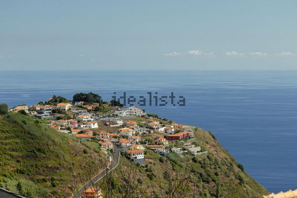 3-bedroom freehold villa in Calheta — photo 5 of 5