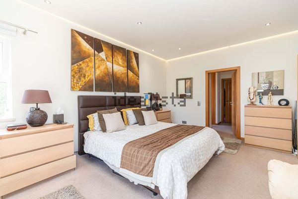 3-bedroom freehold villa in Loulé/Vilamoura — photo 4 of 5