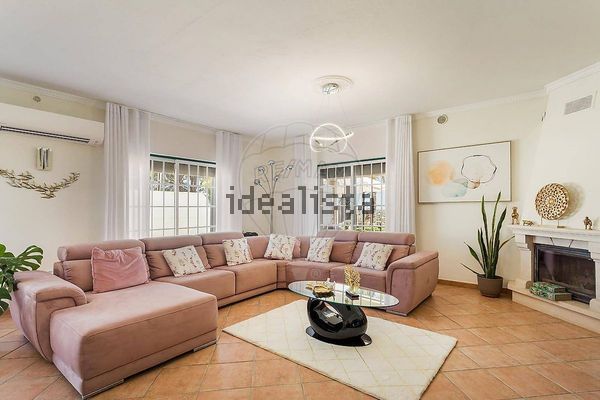 4-bedroom freehold villa in Loulé/Vilamoura — photo 3 of 5