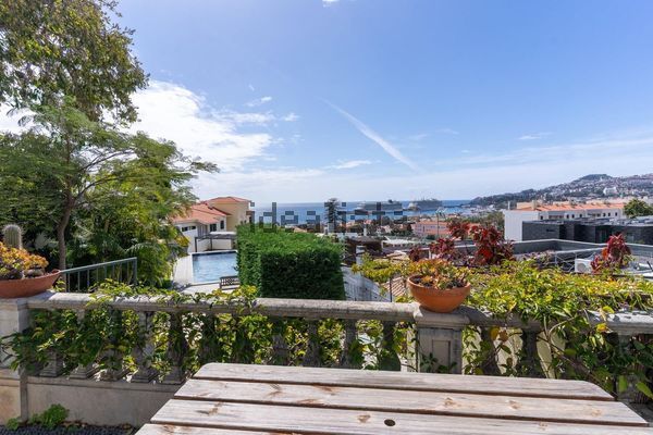 Detached house in Rua Conde Carvalhal, 56, Santa Maria Maior — image 3