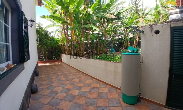 4-bedroom freehold villa in Funchal — photo 5 of 5