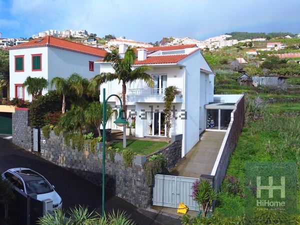 4-bedroom freehold villa in Santa Cruz/Caniço — photo 4 of 5