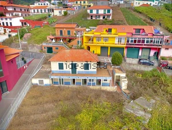 5-bedroom freehold villa in Câmara de Lobos — photo 2 of 5
