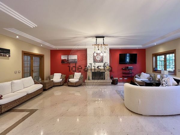 4-bedroom freehold villa in Cascais/Estoril — photo 4 of 5