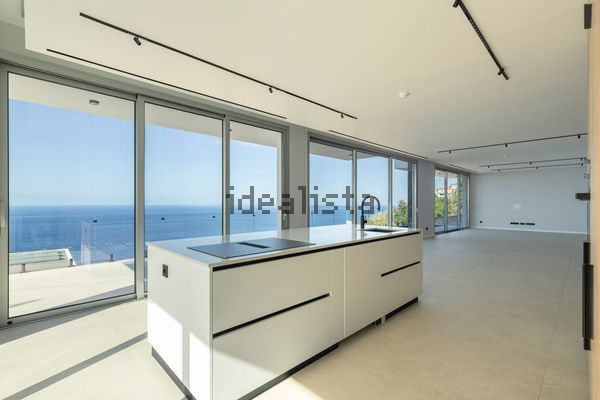 3-bedroom freehold villa in Calheta — photo 5 of 5