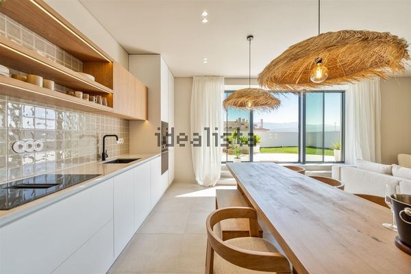 Detached house in Avenida Eugene Levy, 56, Azenhas do Mar - Praia das Maças - Praia Grande, Colares — image 3
