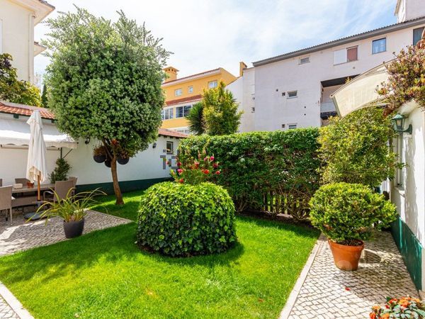 Detached house in Avenida Marginal, São João, Cascais e Estoril — image 3