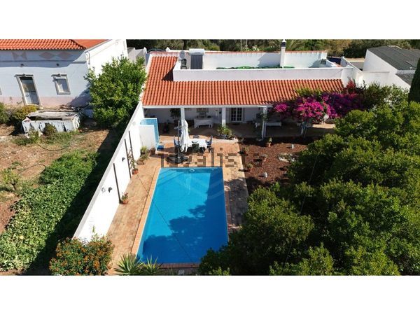 3-bedroom freehold villa in Loulé/Vilamoura — photo 2 of 5