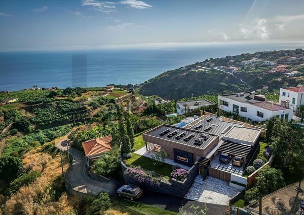 3-bedroom freehold villa in Ponta do Sol — photo 2 of 5