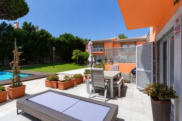 4-bedroom freehold villa in Cascais/Estoril — photo 3 of 5