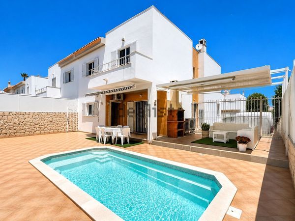 3-bedroom freehold villa in Albufeira — photo 2 of 5
