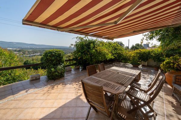 4-bedroom freehold villa in Alcobaça/São Martinho do Porto — photo 2 of 5