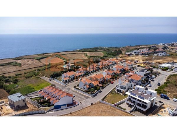 3-bedroom freehold villa in Mafra/Ericeira — photo 3 of 5