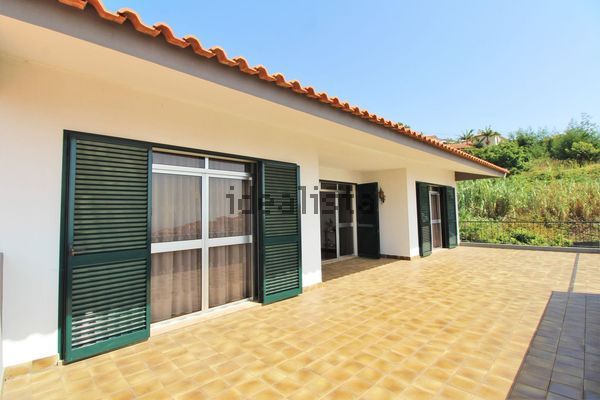 Detached house in Rua Dr. Vasco Marques, Monte — image 3