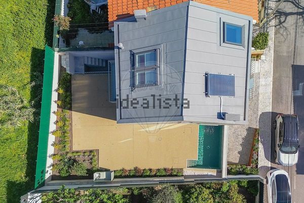 3-bedroom freehold villa in Cascais/Estoril — photo 3 of 5