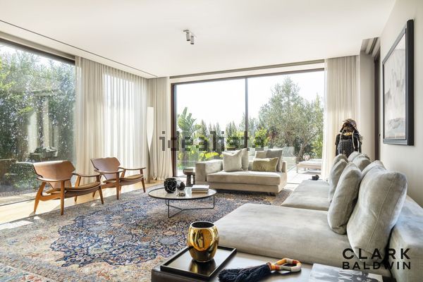 4-bedroom freehold villa in Cascais/Estoril — photo 2 of 5