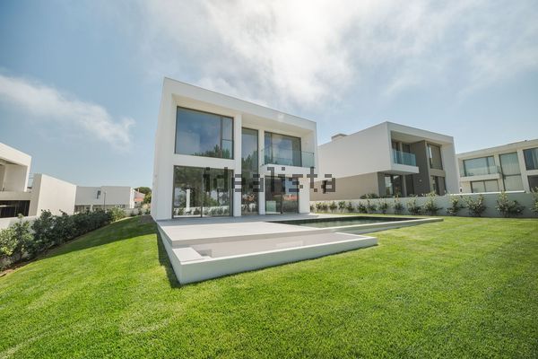 4-bedroom freehold villa in Sintra/Colares — photo 2 of 5